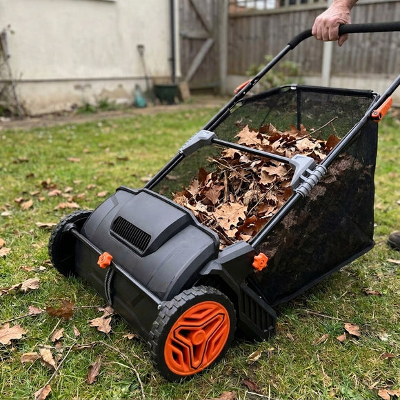 Saltbox Push Lawn Sweeper · 21"